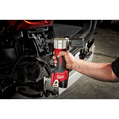 Remachadora Inalámbrica Milwaukee M12 Modelo 2550-20 9