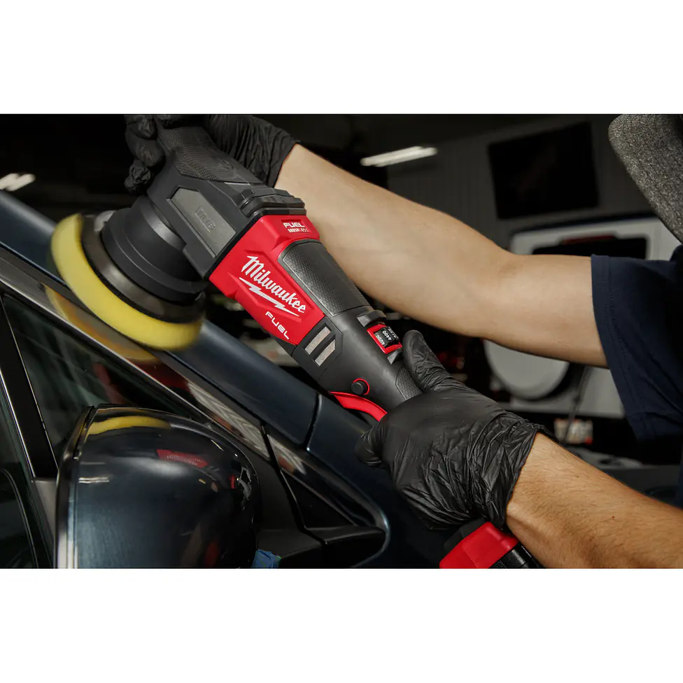 Pulidora Orbital Milwaukee M18 FUEL 5