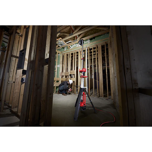 Torre de Luz Milwaukee M18 ROCKET 2500 lúmenes 2131-20 13