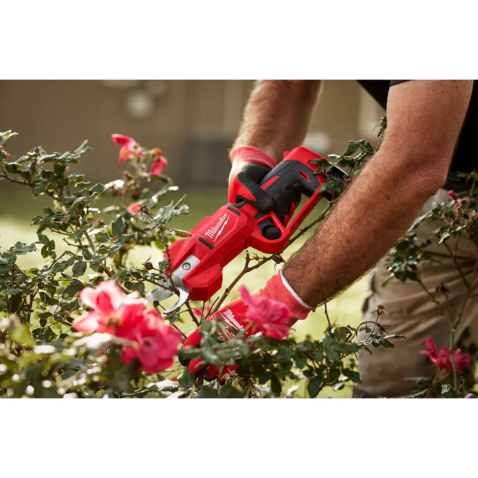 Kit Tijera De Podar Inalámbrica Milwaukee M12 Brushless 2534-21 9