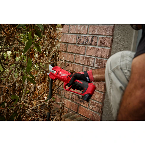 Kit Tijera De Podar Inalámbrica Milwaukee M12 Brushless 2534-21 12