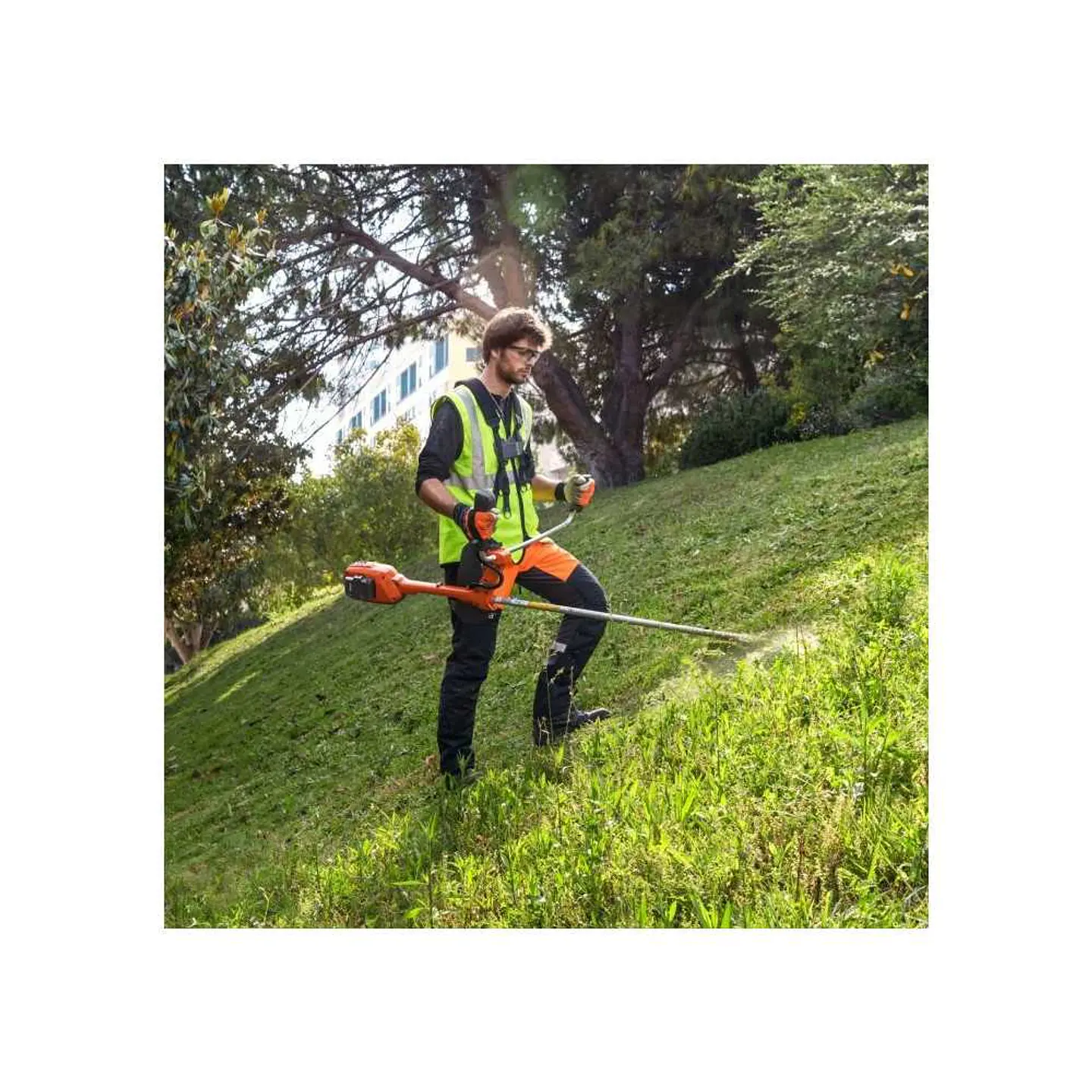 Desbrozadora Inalámbrica 36V Brushless – Ligera, Profesional y de Alto Rendimiento 4
