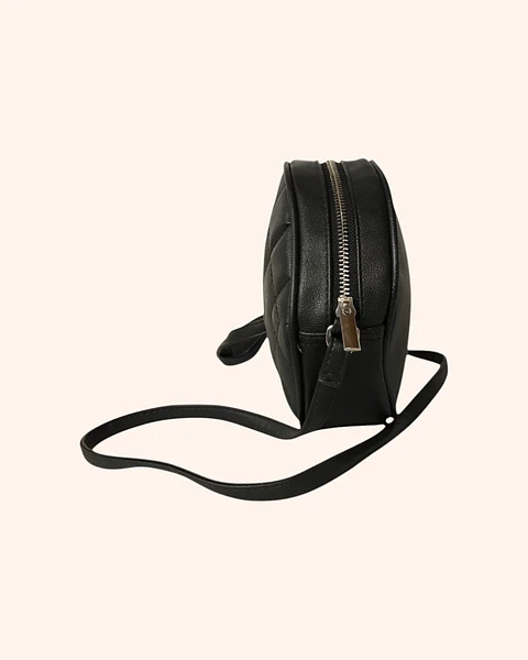Cartera redonda negra