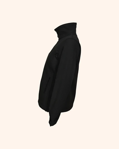 Softshell negro REMATE