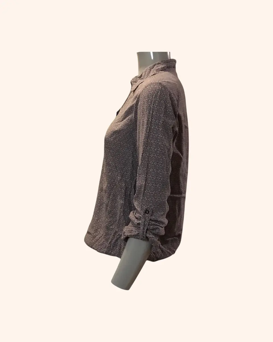 Polera con cuello 2