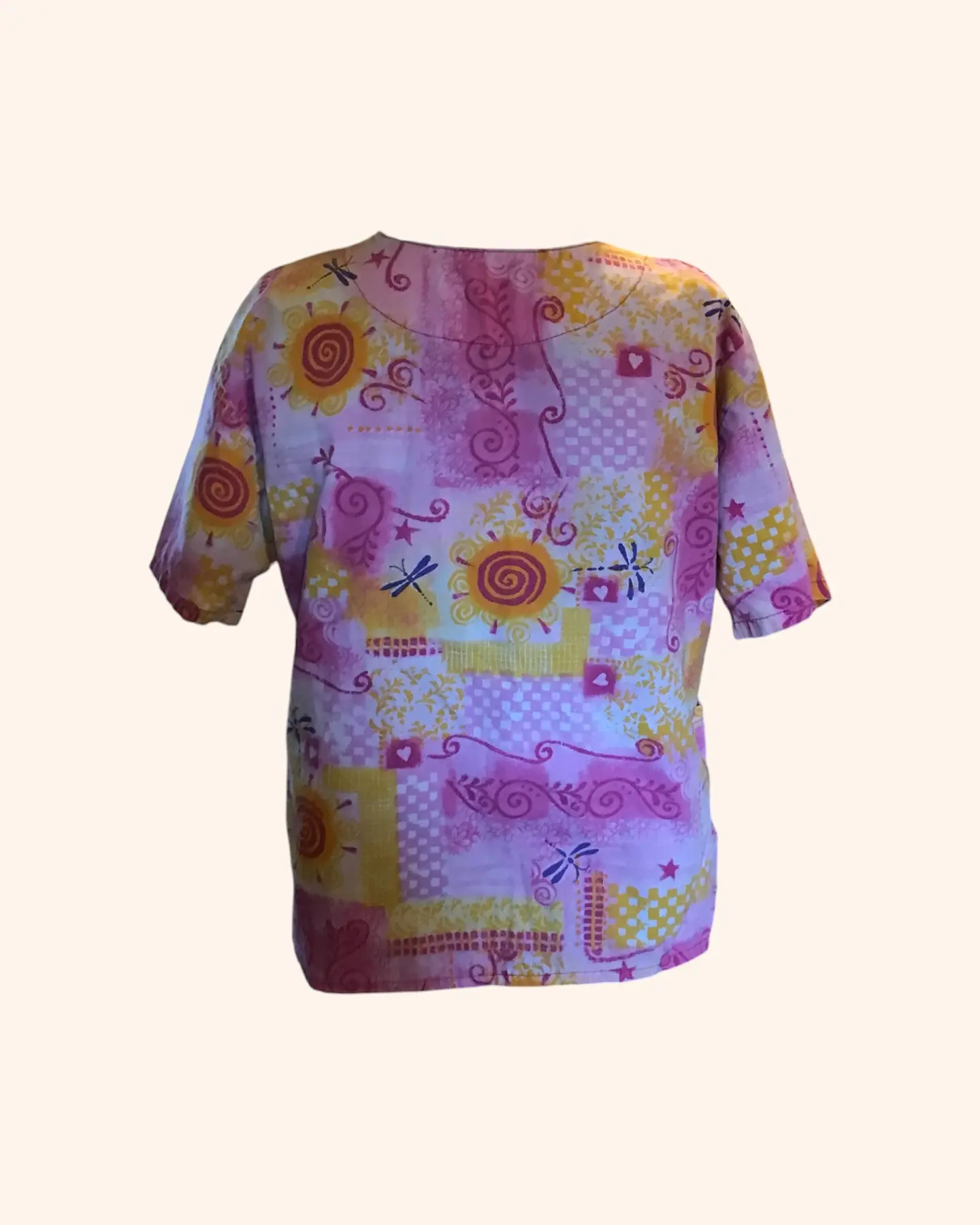 Polera clínica rosada con amarillo REMATE 3