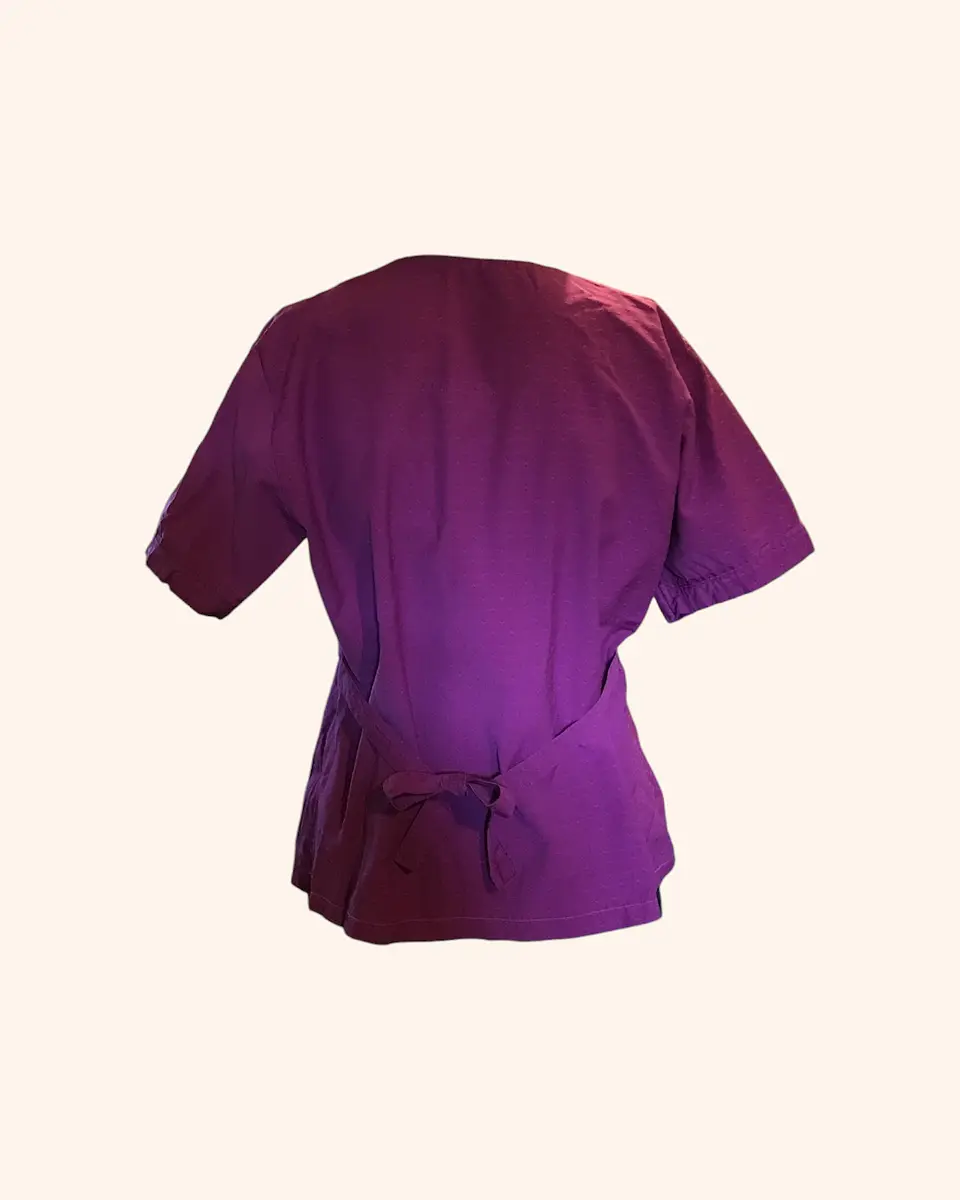 Polera clínica morada 3