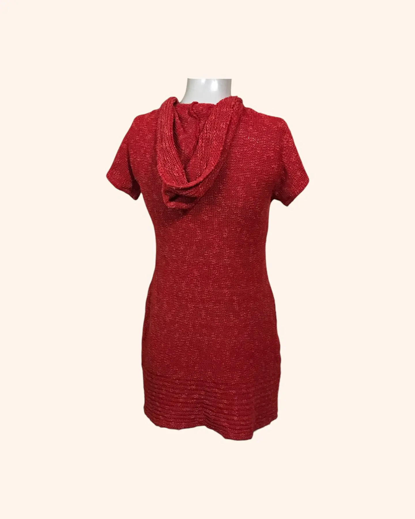 Vestido rojo lana con gorro 3