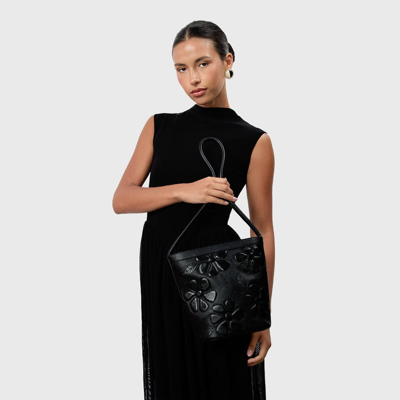 JANIA BUCKET BAG NEGRO 3