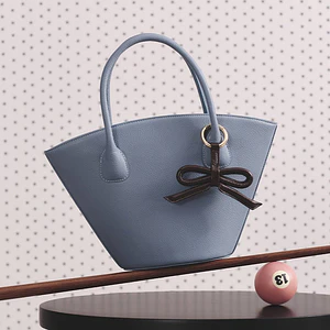 KATNISS TRAPEZE BAG CELESTE