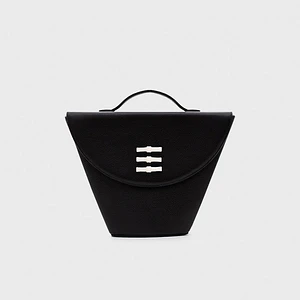 LUCILLE FLAP TRAPEZE BAG NEGRO
