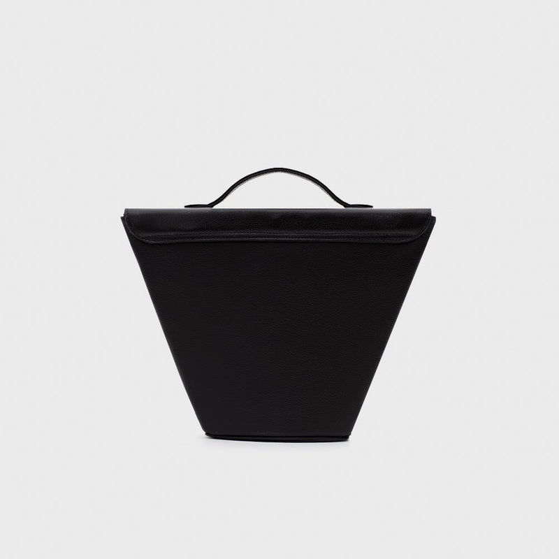 LUCILLE FLAP TRAPEZE BAG NEGRO 5