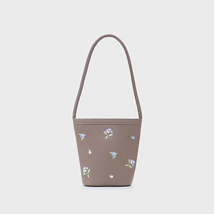 BLUEBERRY BUCKET BAG CAFÉ
