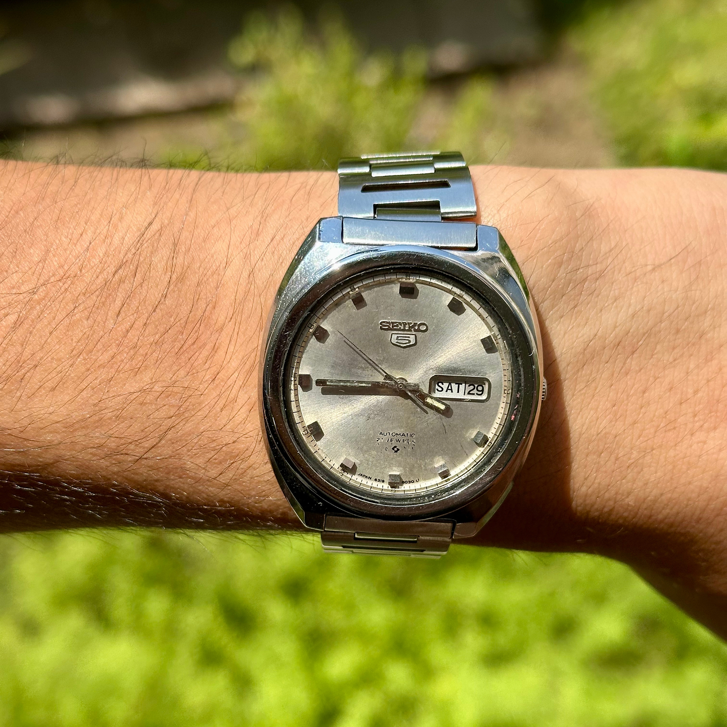 Seiko 5 6319-5170 Automático 37 mm – Calendario Inglés/Árabe – Vintage Serie 452715 9