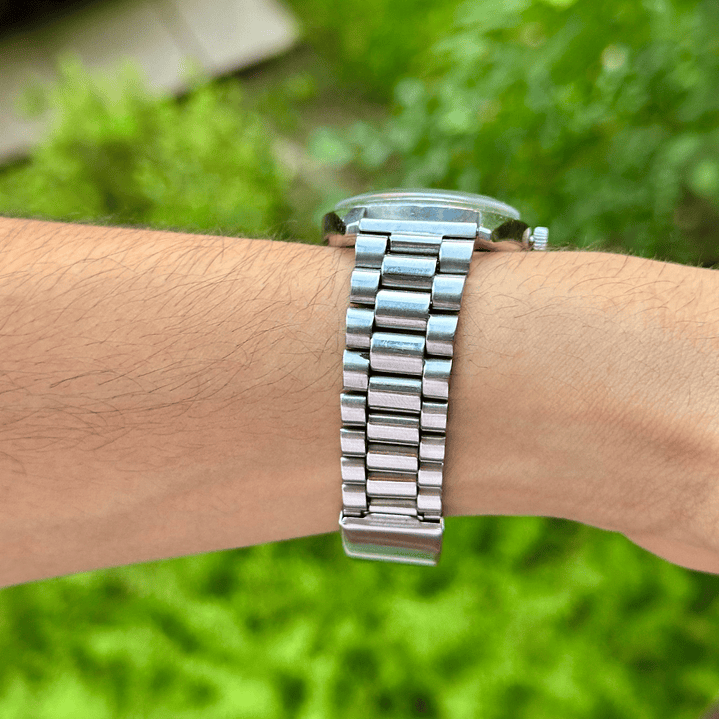 Seiko – Hand Winding – Black Dial – Manual – 6602-7040 9