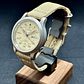 Seiko 5 SNK803 Automático 37mm Beige – Estilo Military – Calibre 7S26  - Miniatura 3