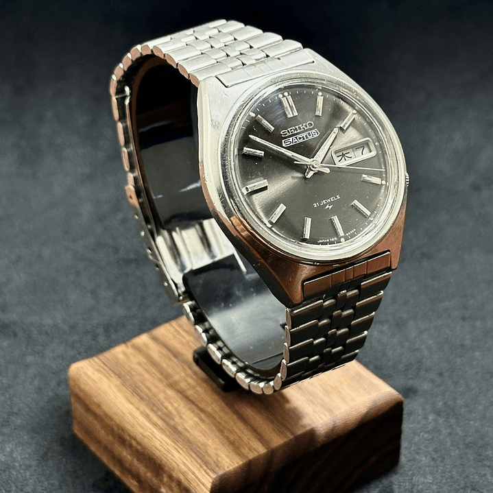 Seiko 5 Actus – Silver Dial Automatic 37mm – 7019-8010 3