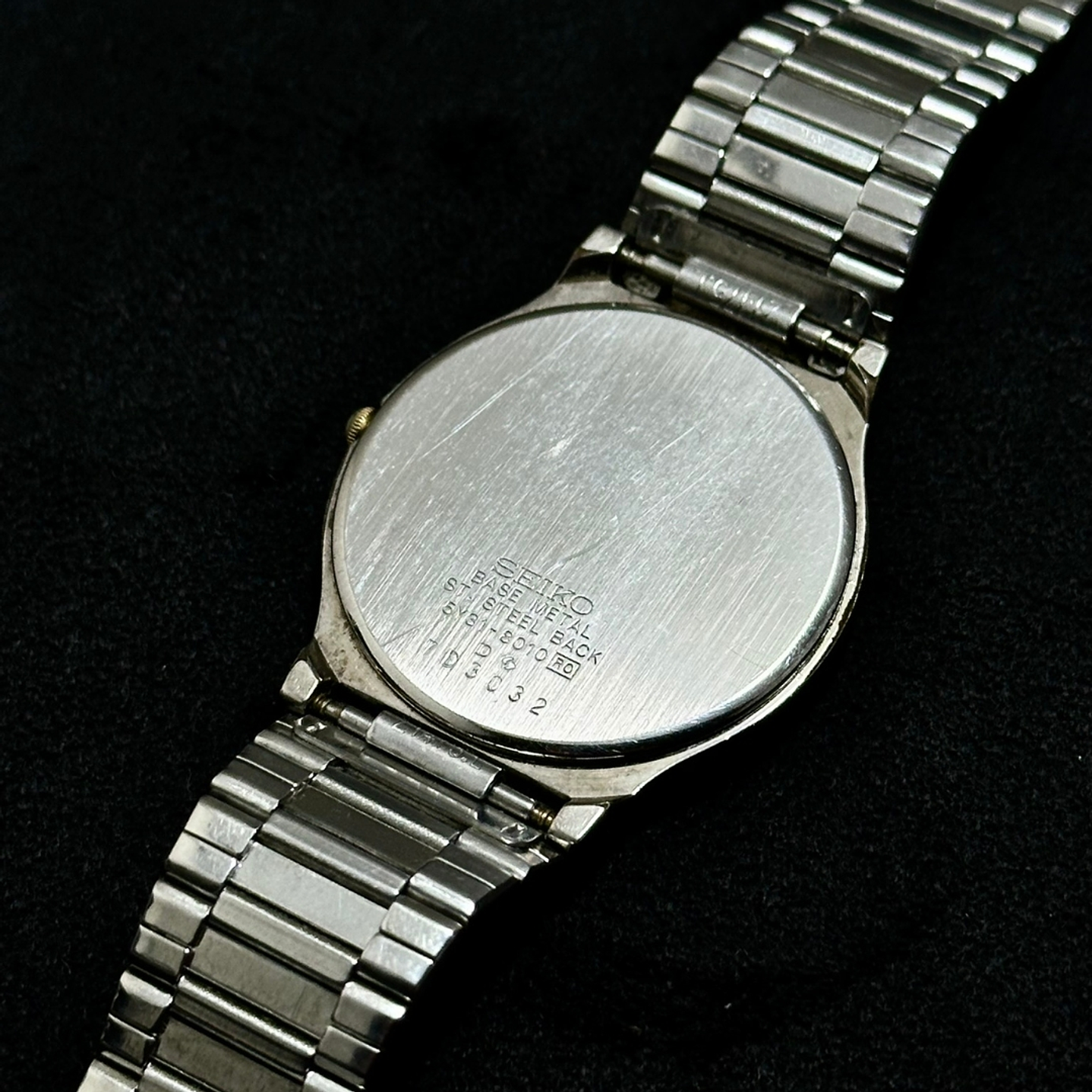 Seiko Quartz – Silver Textured Dial – Cuarzo – 36mm – 5Y31-8010 7