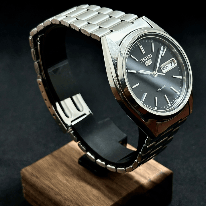 Seiko 5 – Blue Sunburst Dial – Automatic 37mm – 7S26-3040 3