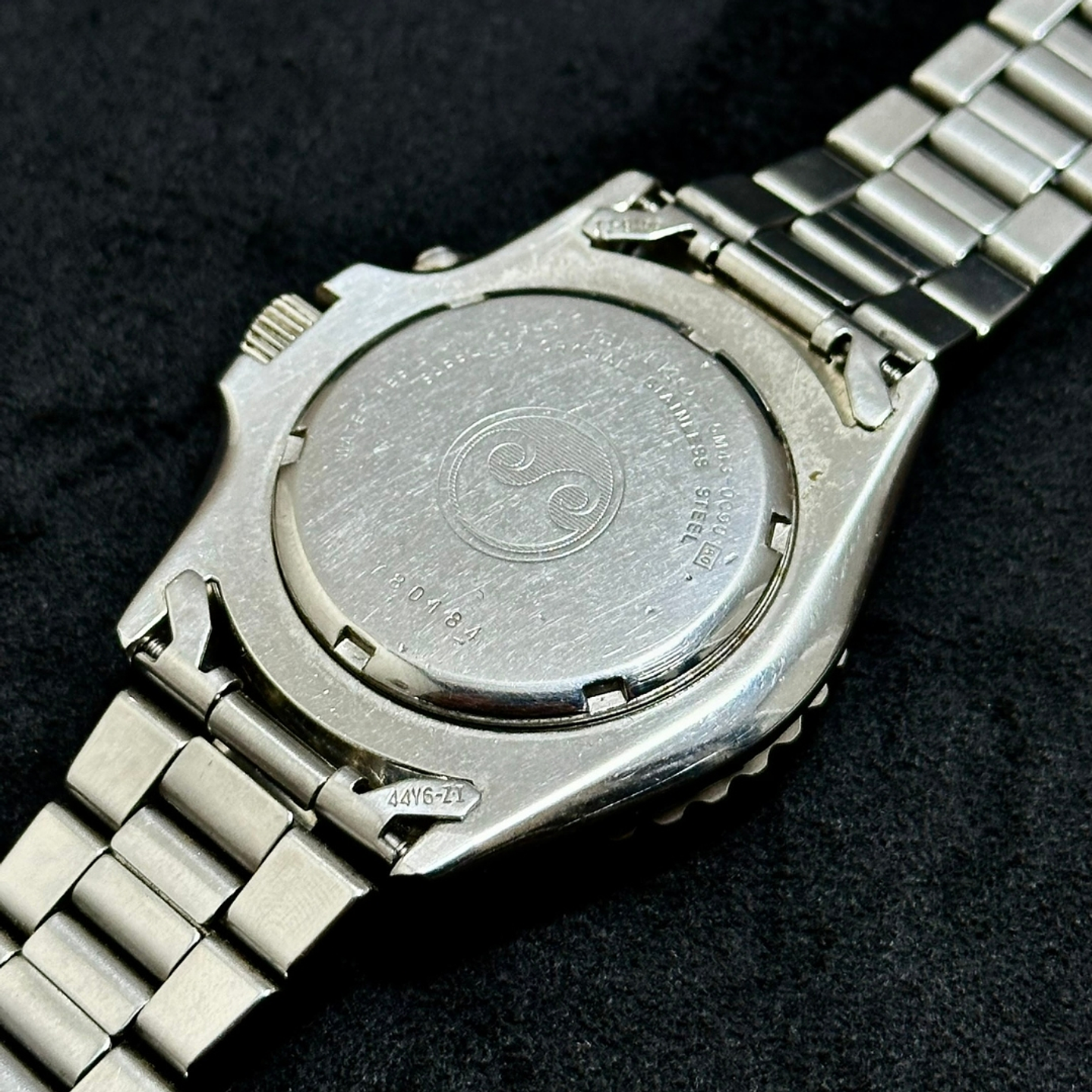 Seiko Kinetic – Diver 200M White Dial – Kinetic 41mm – SKJ167 – 5M43-0C90 8