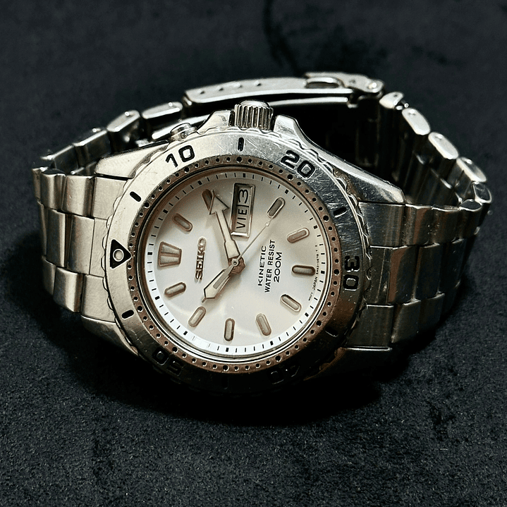 Seiko Kinetic – Diver 200M White Dial – Kinetic 41mm – SKJ167 – 5M43-0C90 4
