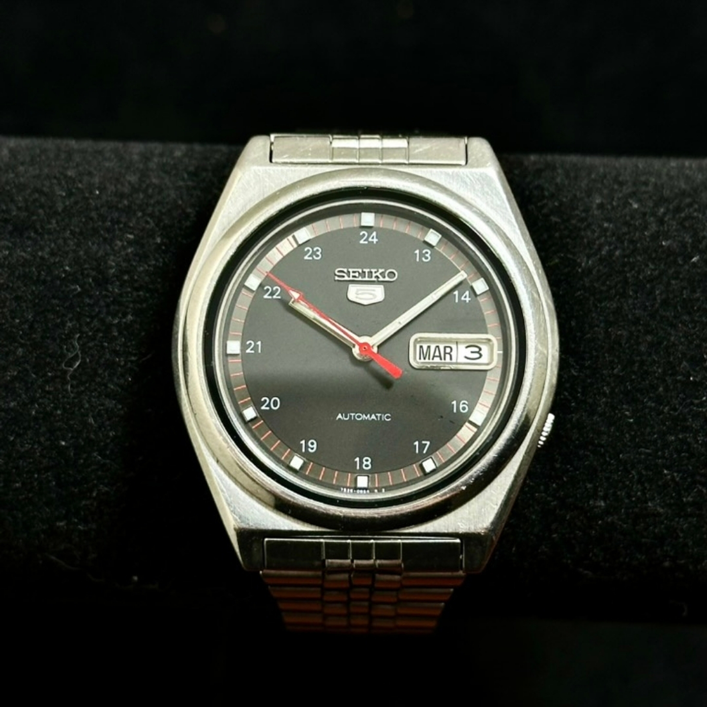 Seiko 5 – Brown Sunburst Dial – Automatic – 37mm – 7S26-0570 4