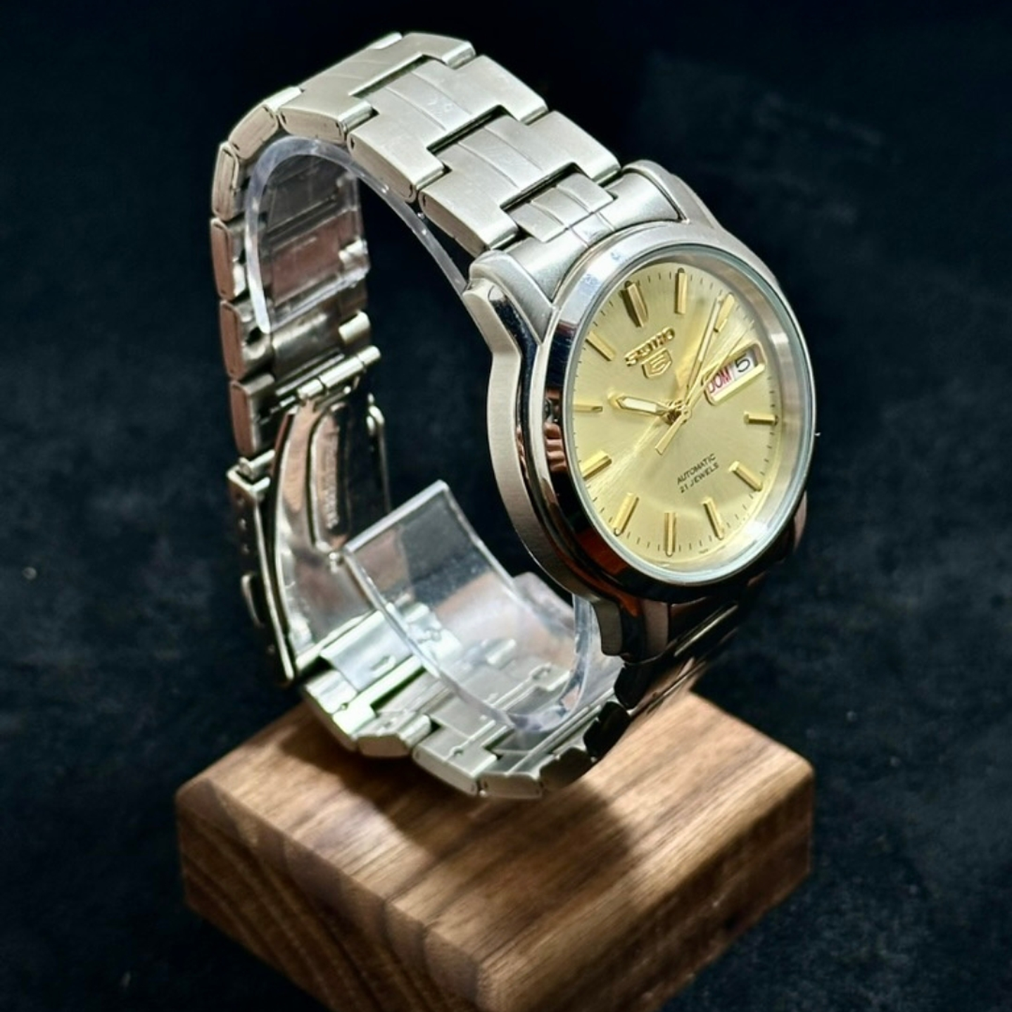 Seiko 5 – Champagne Dial Automatic 37mm – SNKL81K1 2