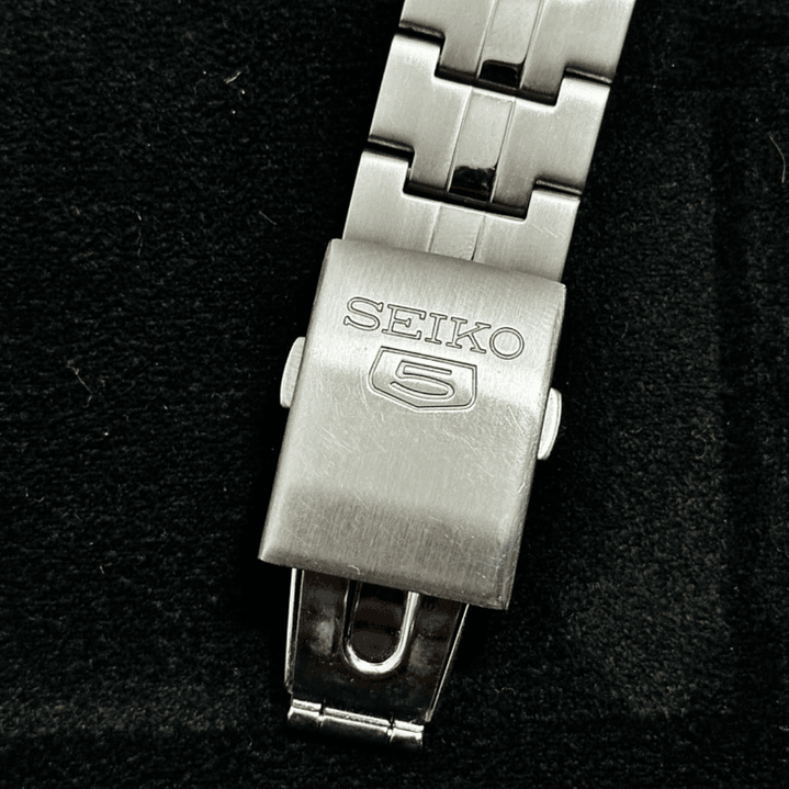 Seiko 5 – Champagne Dial Automatic 37mm – SNKL81K1 10