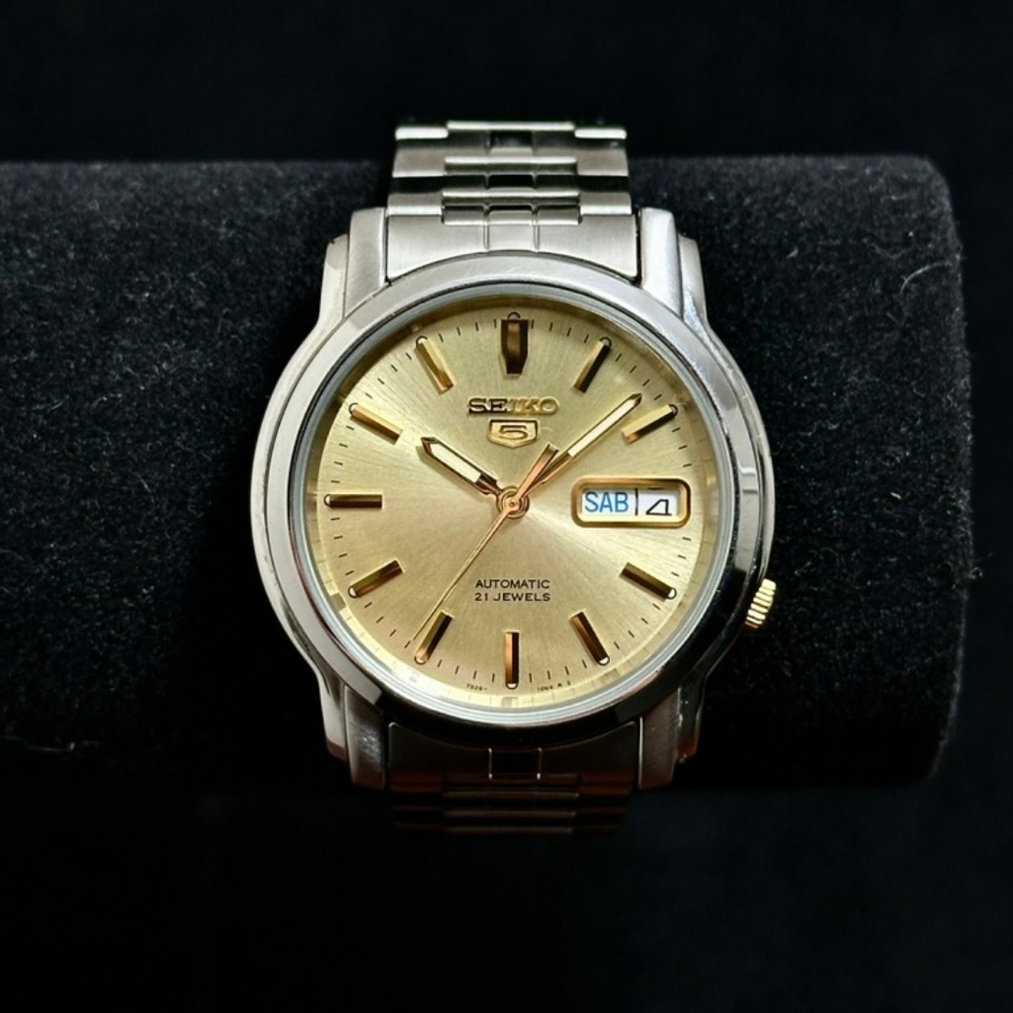 Seiko 5 – Champagne Dial Automatic 37mm – SNKL81K1 5