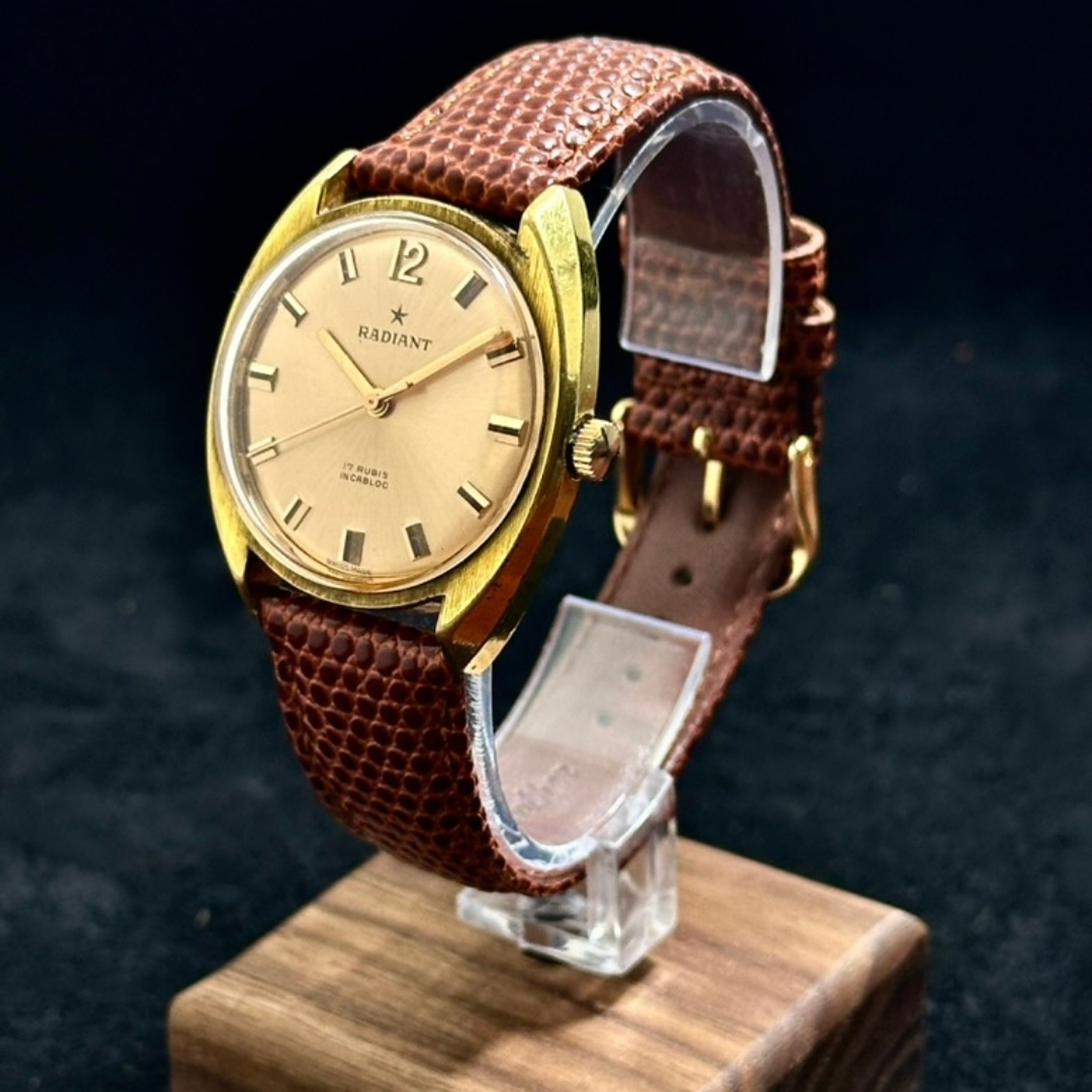 Radiant Vintage Swiss Made – 17 Rubies Incabloc – Manual – 37mm 2