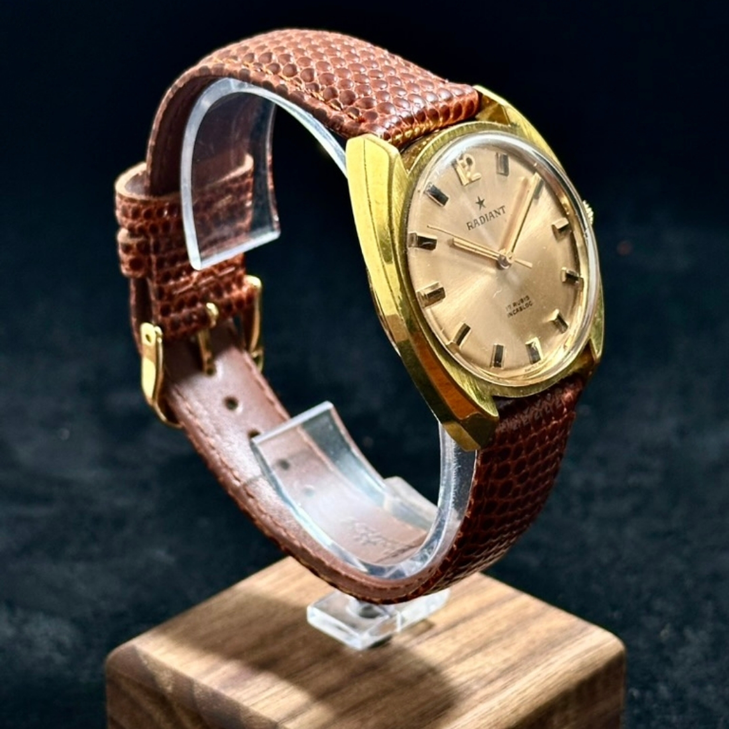 Radiant Vintage Swiss Made – 17 Rubies Incabloc – Manual – 37mm 3