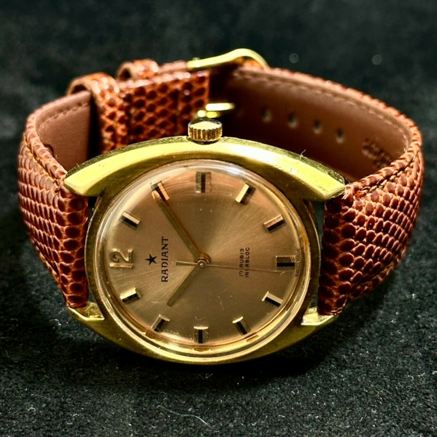 Radiant Vintage Swiss Made – 17 Rubies Incabloc – Manual – 37mm 5