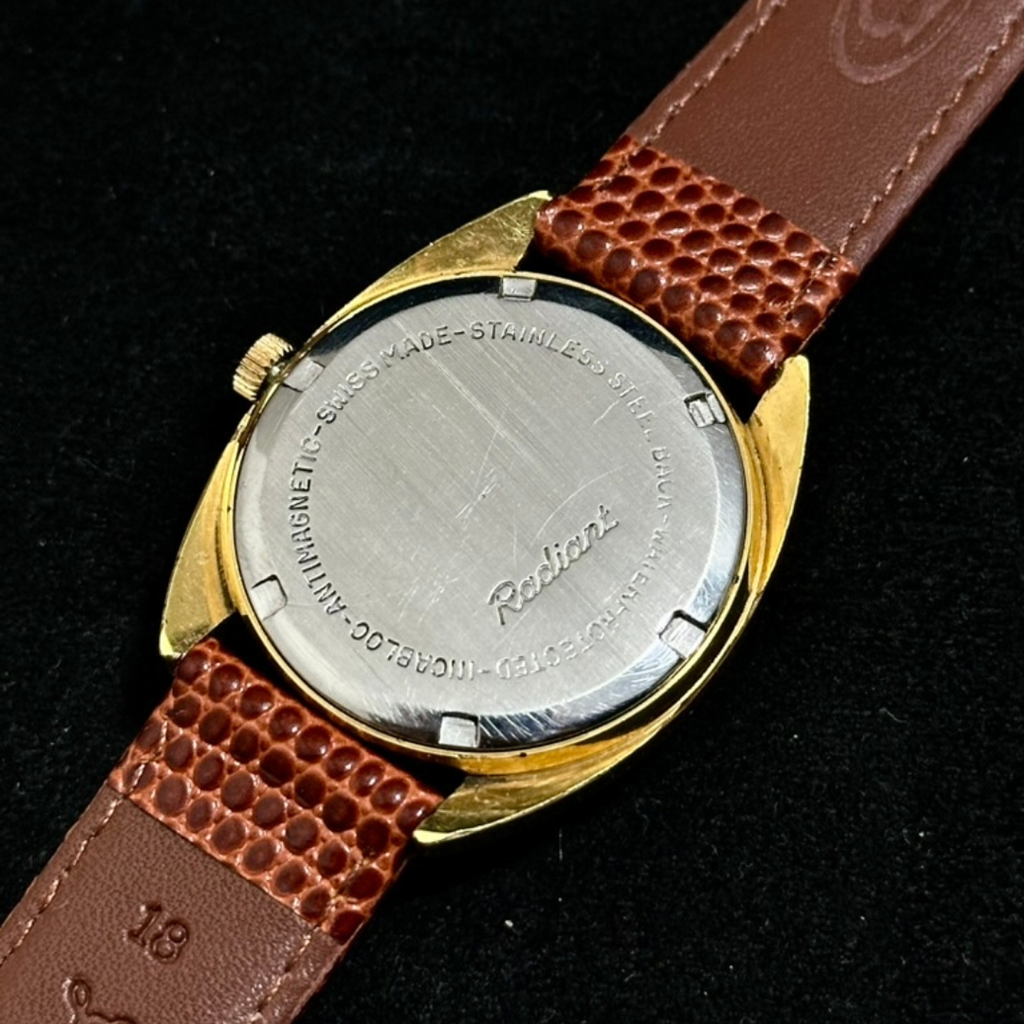 Radiant Vintage Swiss Made – 17 Rubies Incabloc – Manual – 37mm 6