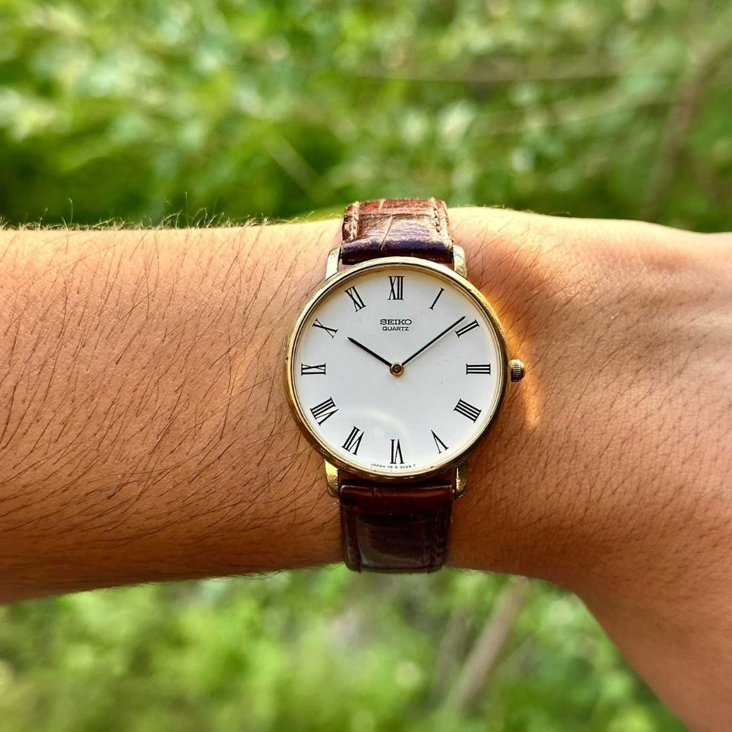 Seiko Quartz SQ – White Roman Dial Gold Tone Quartz 37mm – 7800-9029 10