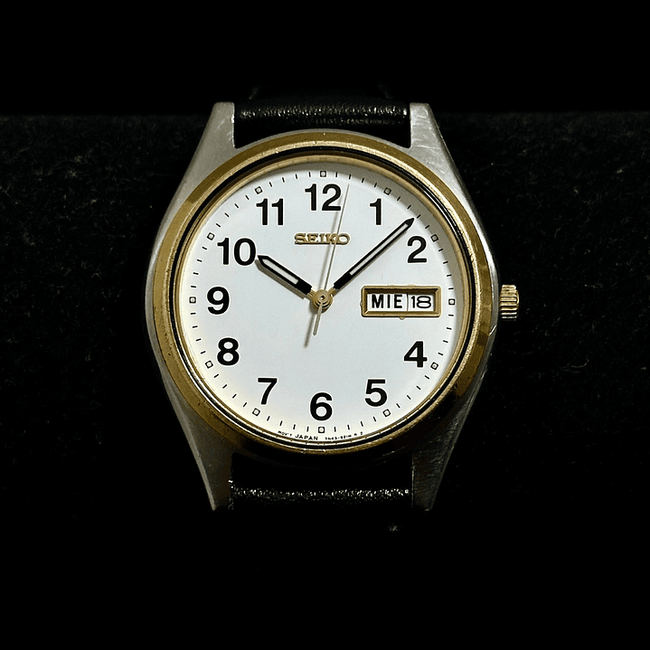 Seiko Quartz SQ - White Dial Day-Date Gold Tone 37mm - 7N43-9048 5