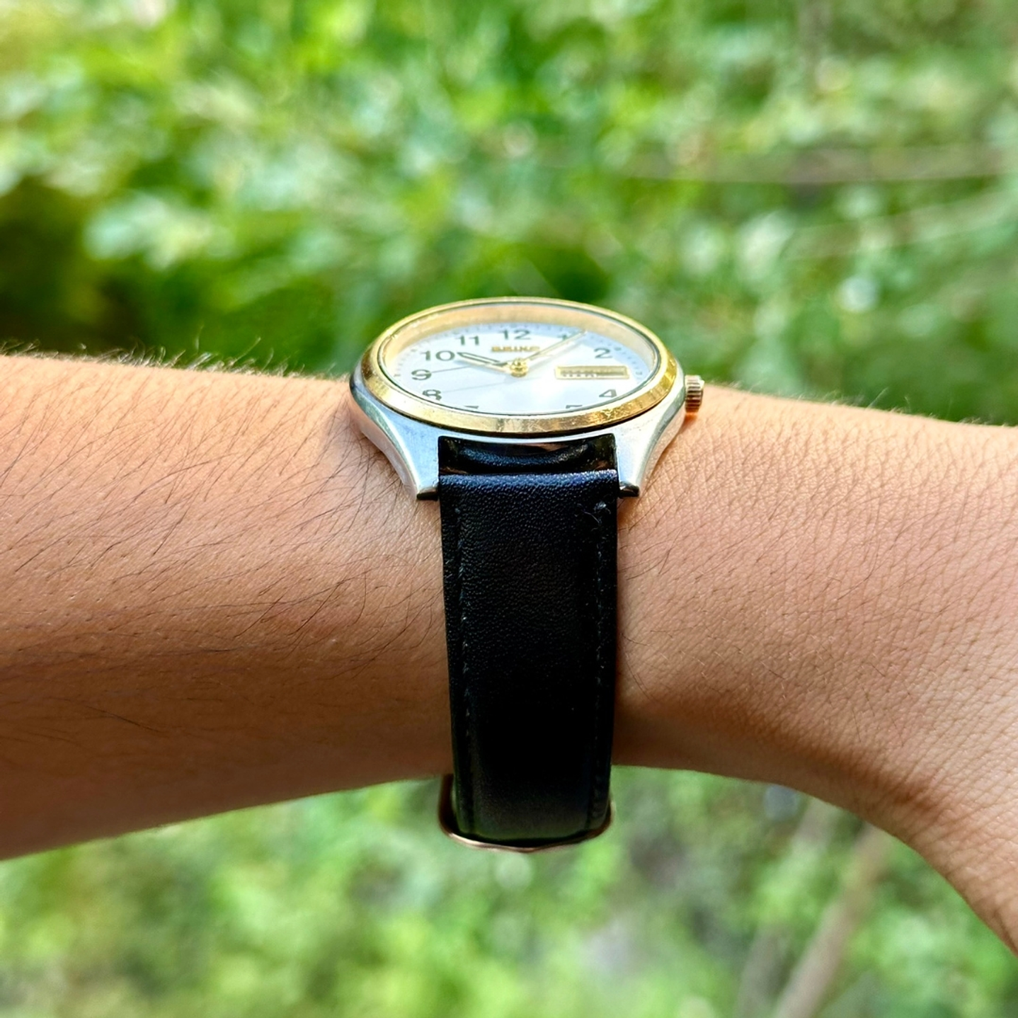 Seiko Quartz SQ - White Dial Day-Date Gold Tone 37mm - 7N43-9048 10