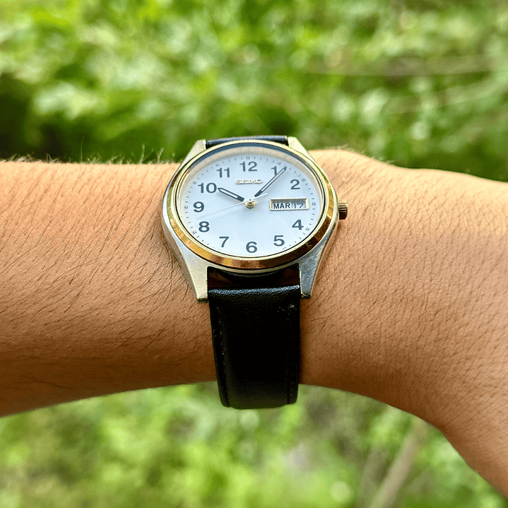 Seiko Quartz SQ - White Dial Day-Date Gold Tone 37mm - 7N43-9048 9