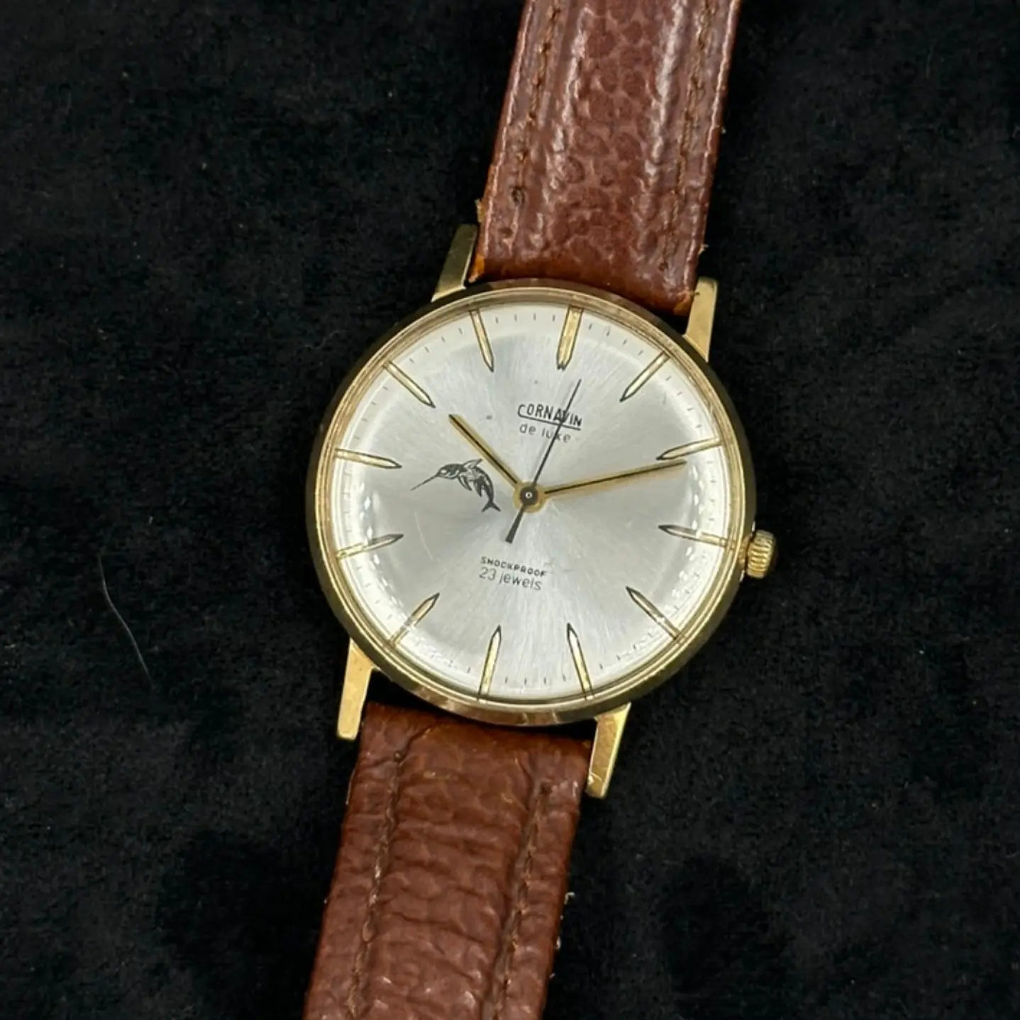 Cornavin De Luxe – Dolphin Dial – Champagne Sunray – Cuerda Manual 38mm 6