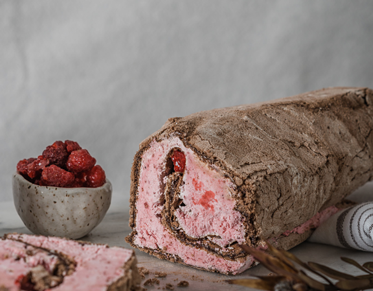 Rollo Merengue Chocolate con Frambuesas