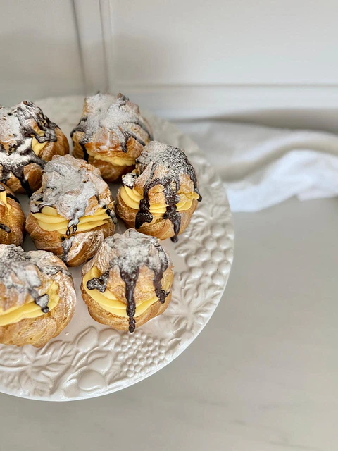 Profiterol x 2