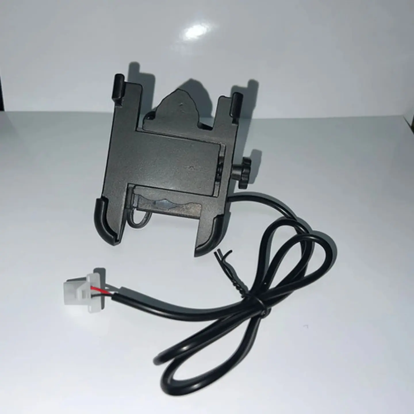 Soporte Porta Celular Con Cargador Para Moto 3
