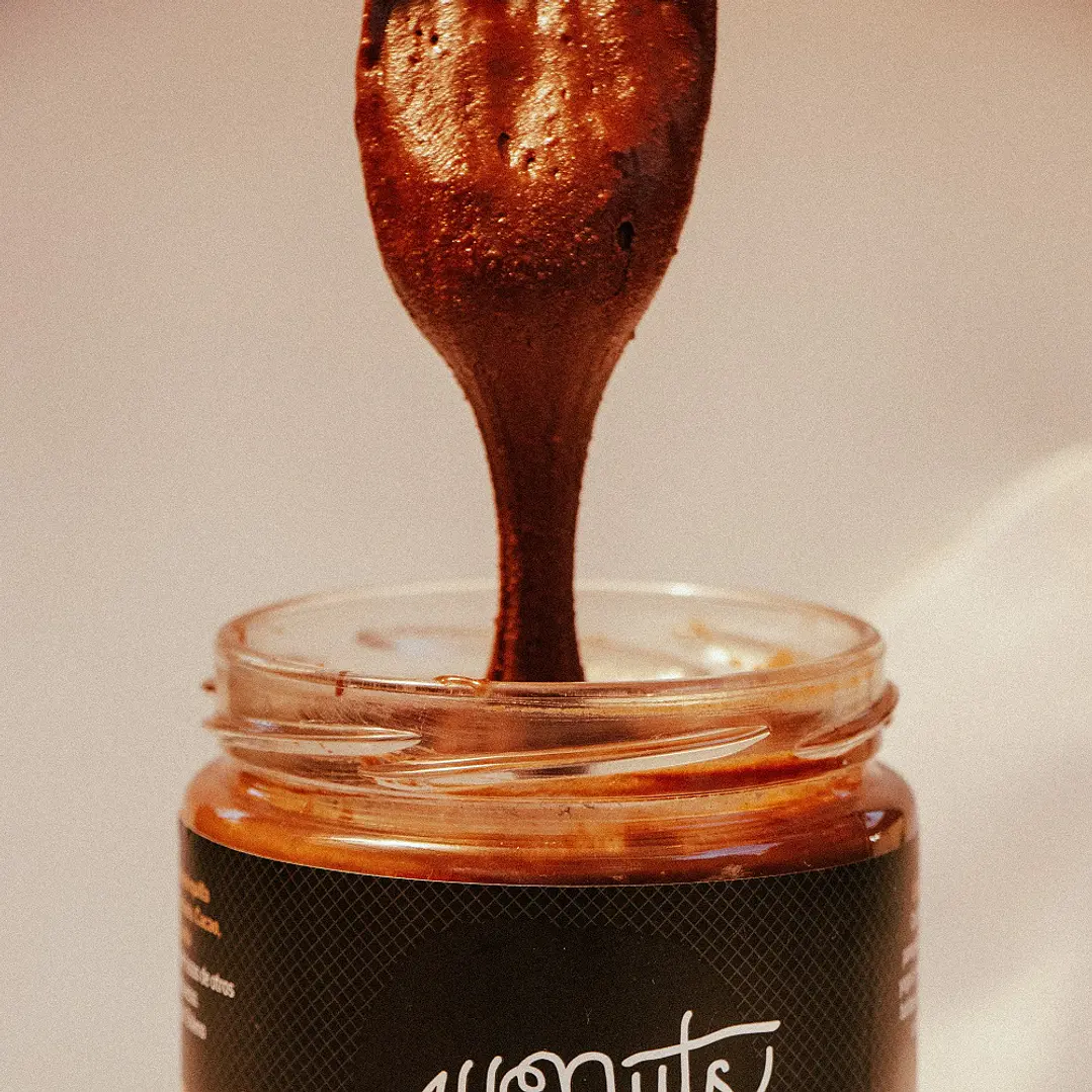 Mantequilla Choco y Avellanas Europeas 200 grs 2
