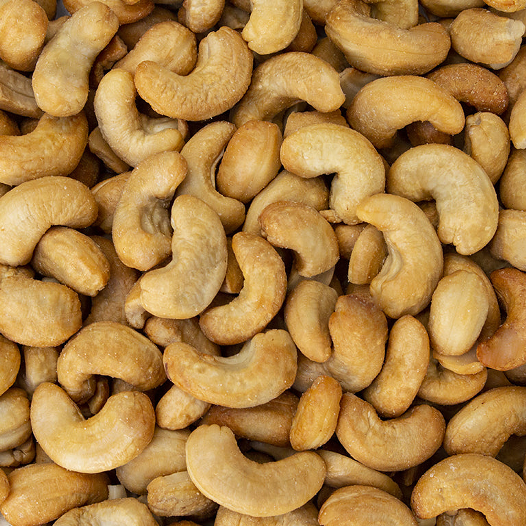 Castañas de cajú con sal granel 1