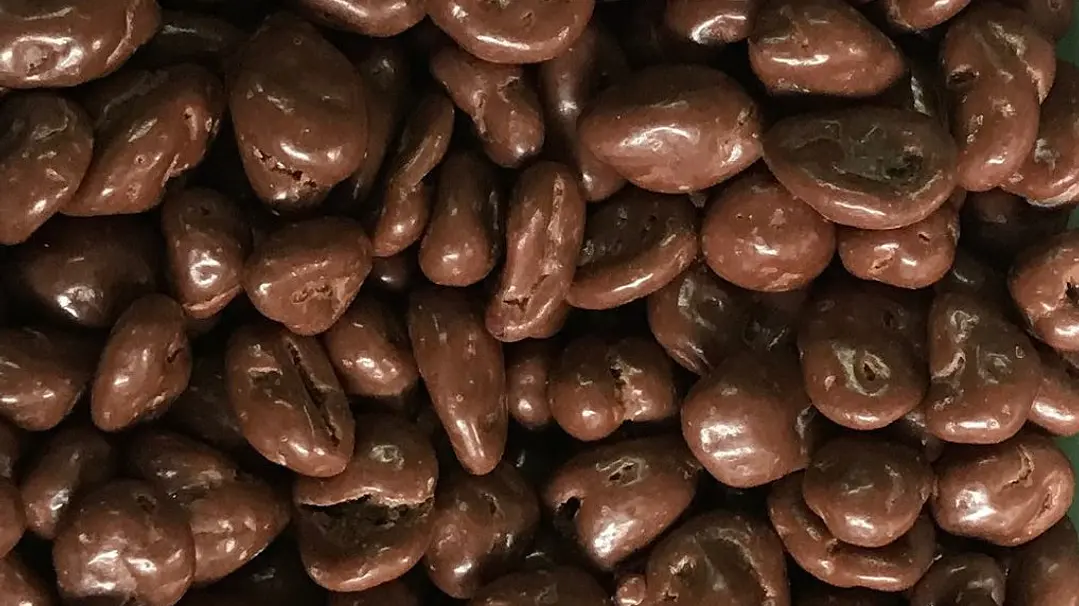 Cranberries con Chocolate de Leche Piwen 35% Cacao a Granel 1