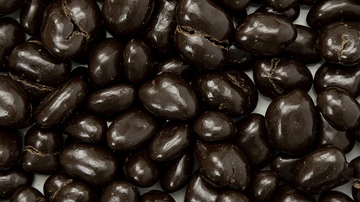 Maní con Chocolate Bitter Piwen 62% Cacao a Granel 1