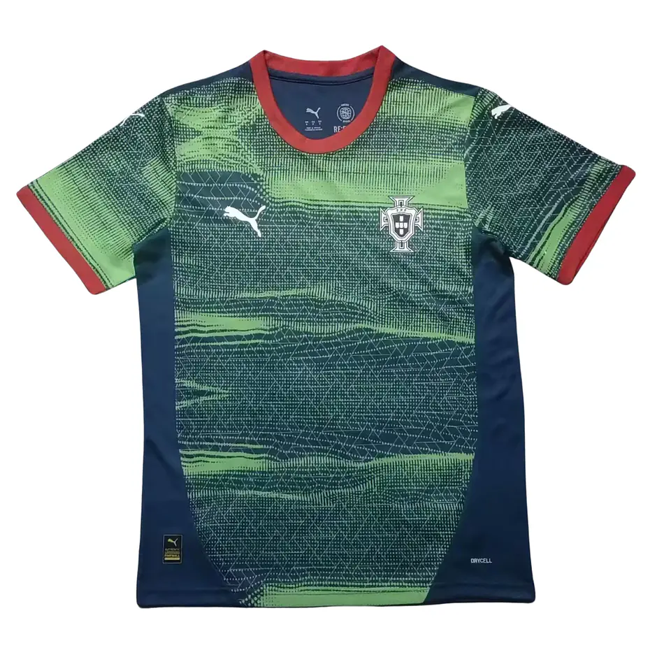 Camisola Aquecimento Verde Portugal 2025  1