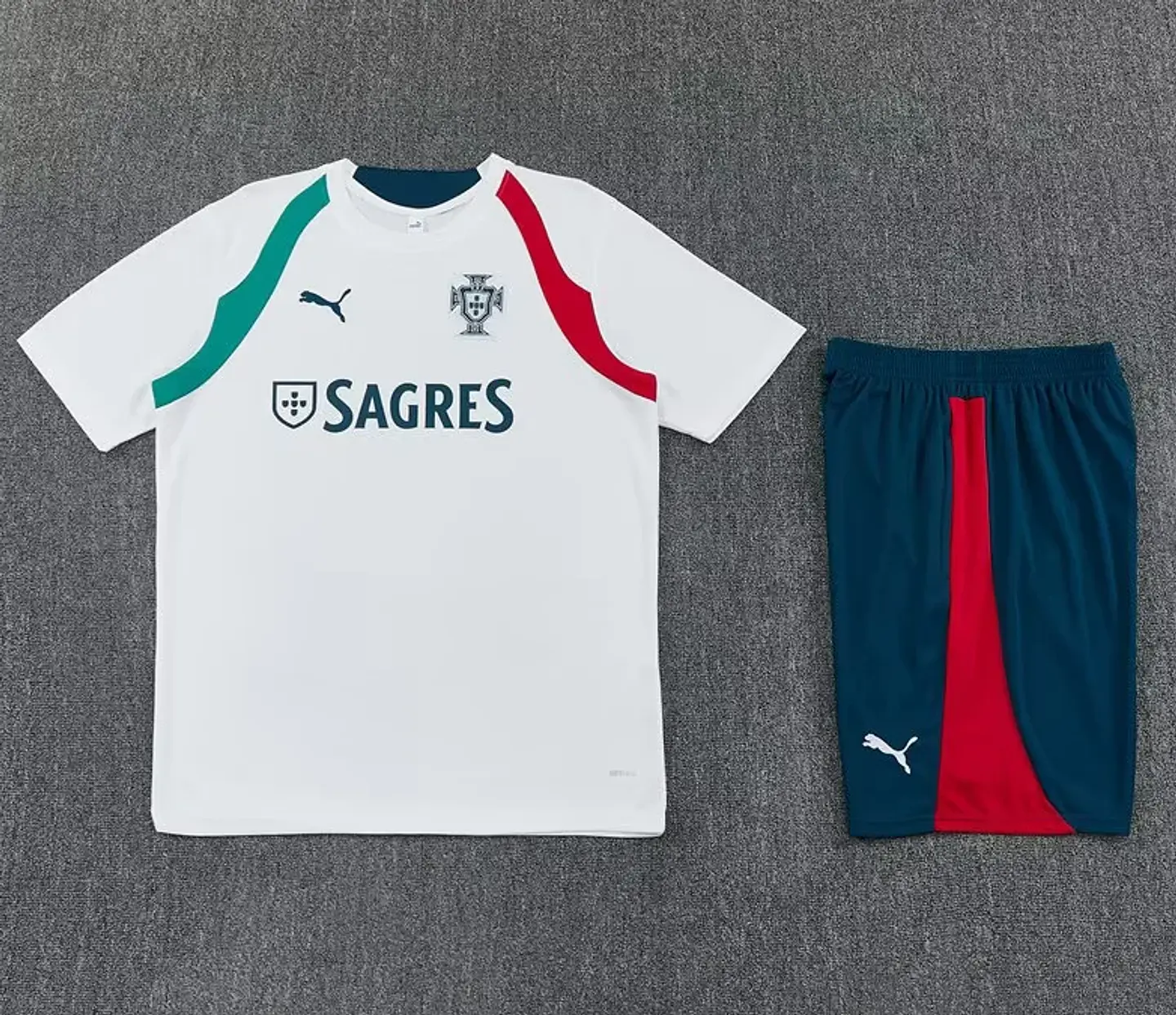 Conjunto de Treino Branco Portugal 2026 - Adulto 3