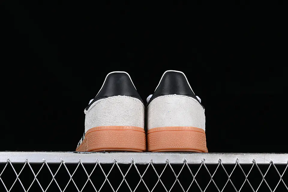 ADIDAS HANDBALL SPEZIAL ALUMINIUM BLACK GUM 4
