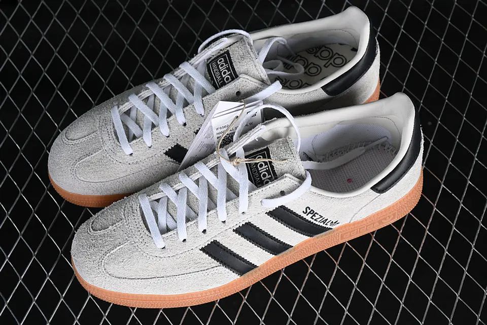 ADIDAS HANDBALL SPEZIAL ALUMINIUM BLACK GUM 2