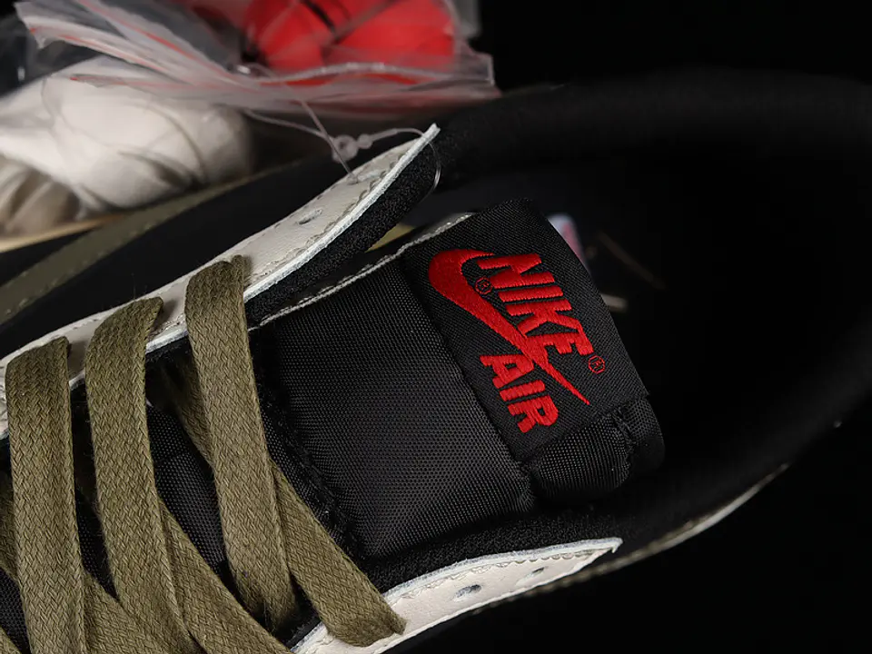 Nike TRAVIS SCOTT X AIR JORDAN 1 RETRO LOW OG - OLIVE 2